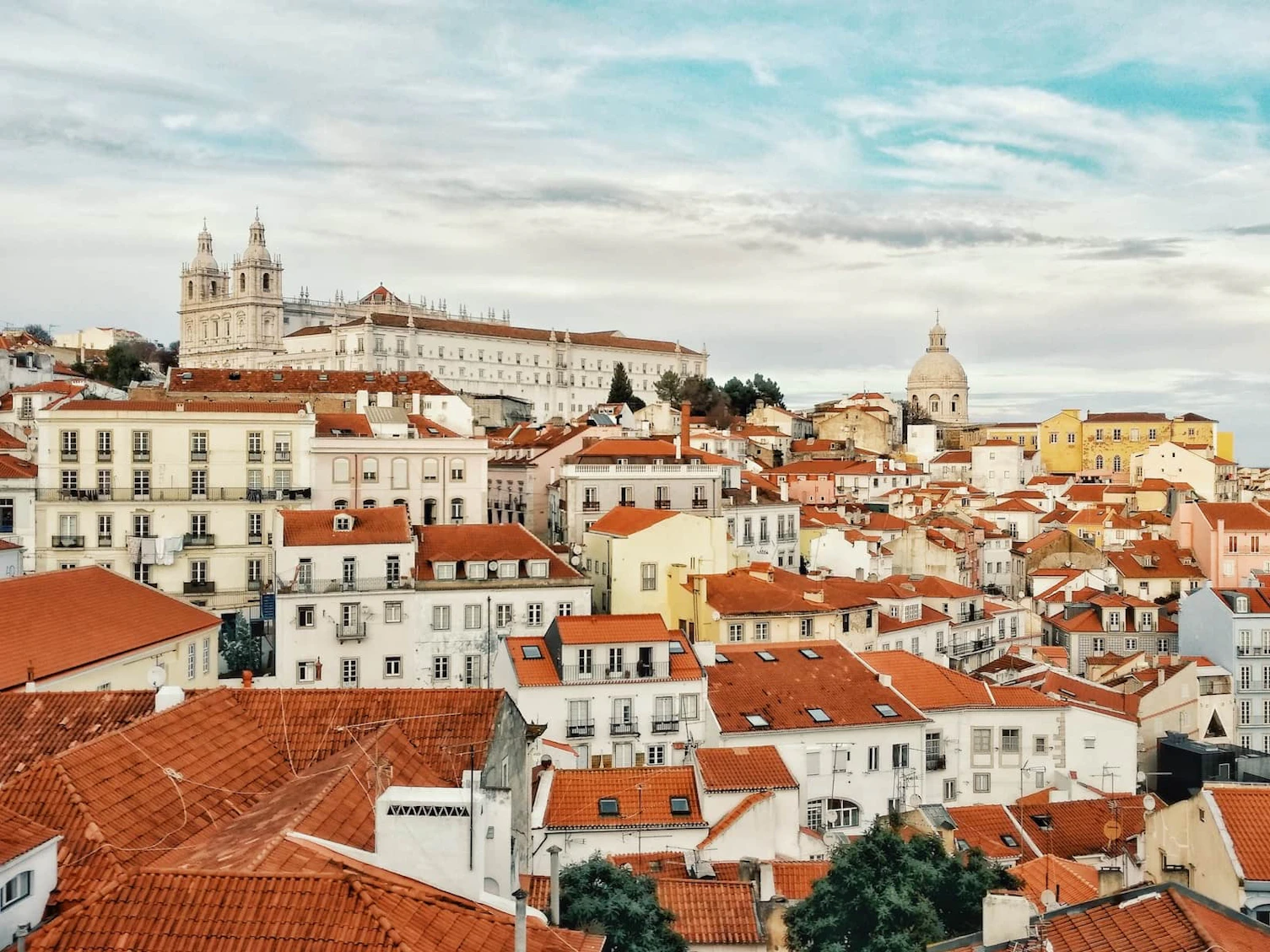 image for Top 3 Scenic Spots to Catch a Lisbon Sunset